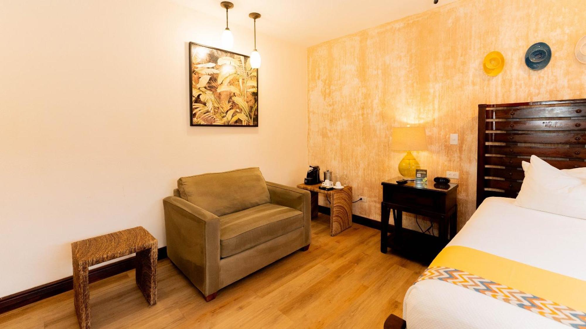 Buena Vista Chic Hotel Pilas Habitación foto